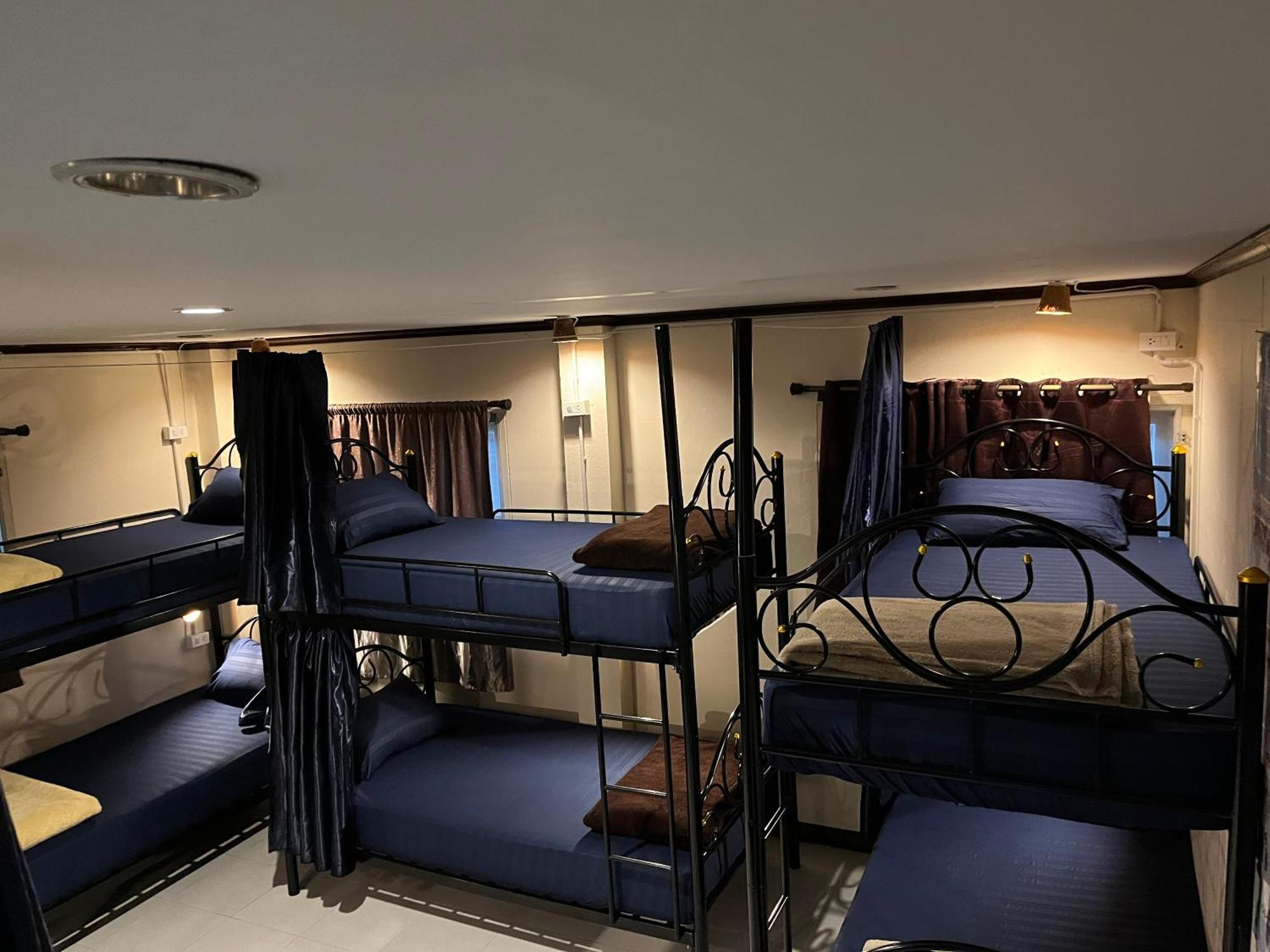 Moon Dolphin Hostel Haad Rin Ngoại thất bức ảnh
