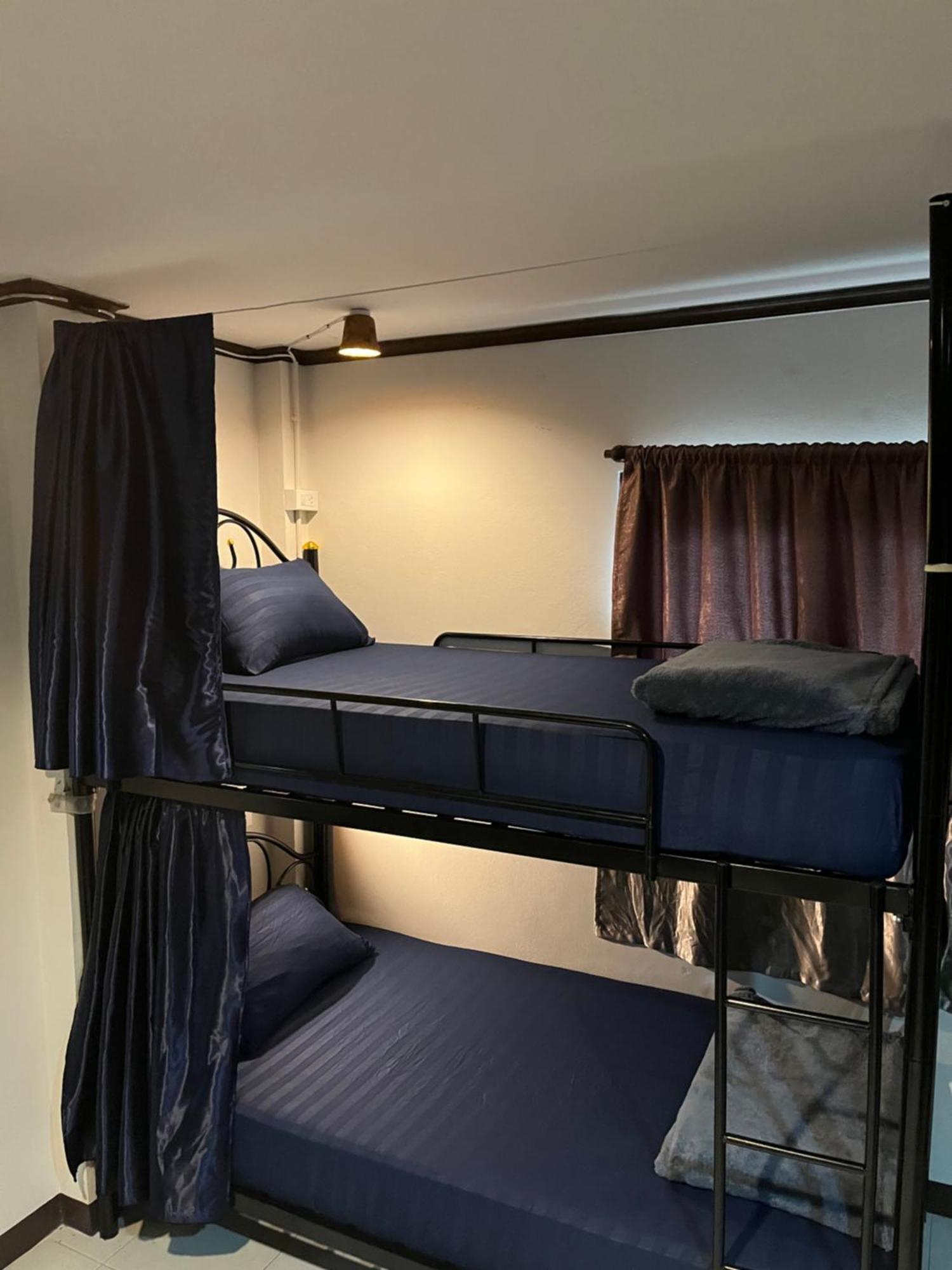 Moon Dolphin Hostel Haad Rin Ngoại thất bức ảnh