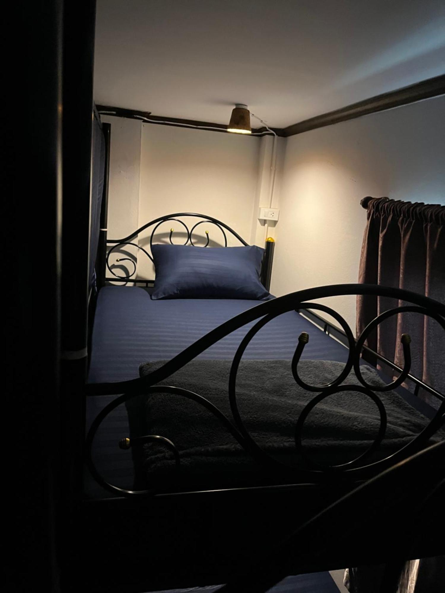 Moon Dolphin Hostel Haad Rin Ngoại thất bức ảnh